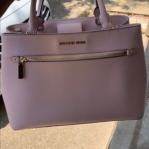 💓Michael Kors Hailee Medium Satchel Leather💓